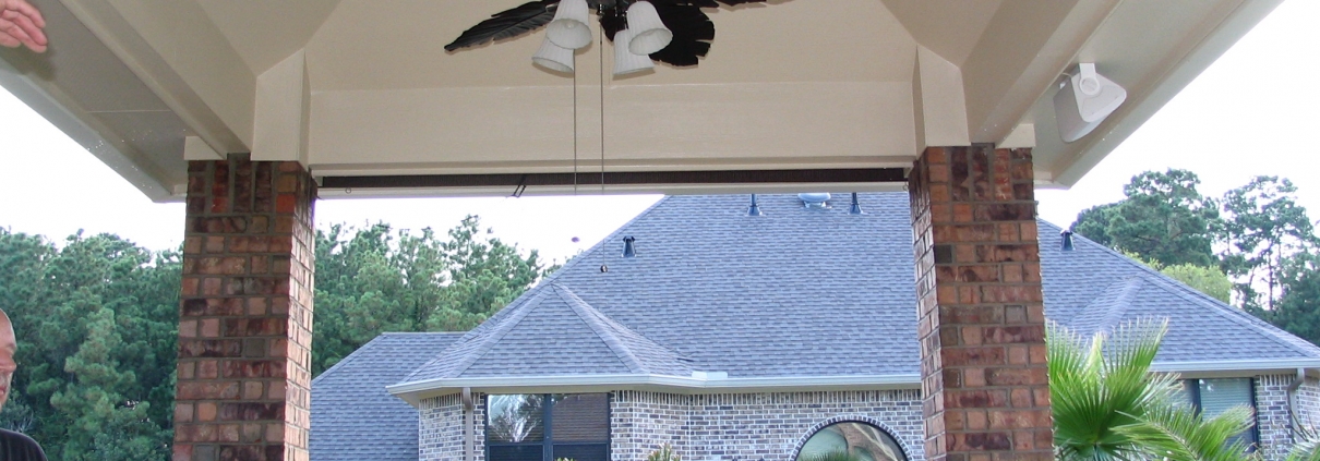 Porch patio with fan